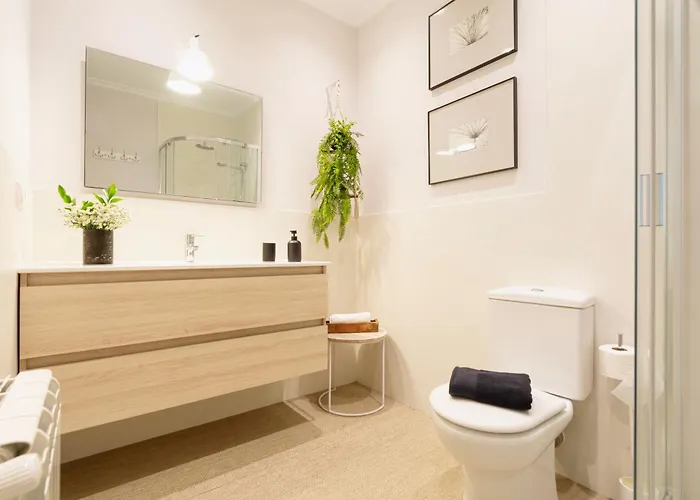 Center⎮3 Bedrooms⎮free Wifi Lägenhet