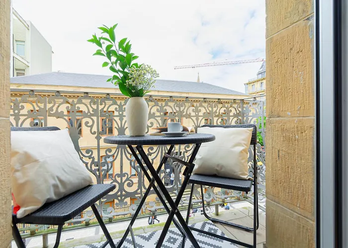 Center⎮3 Bedrooms⎮free Wifi Lägenhet *