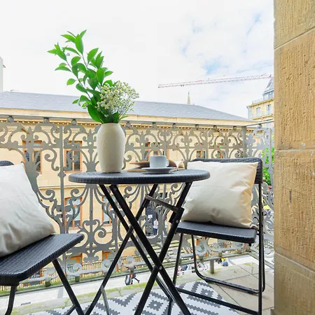 Center⎮3 Bedrooms⎮free Wifi Apartament *